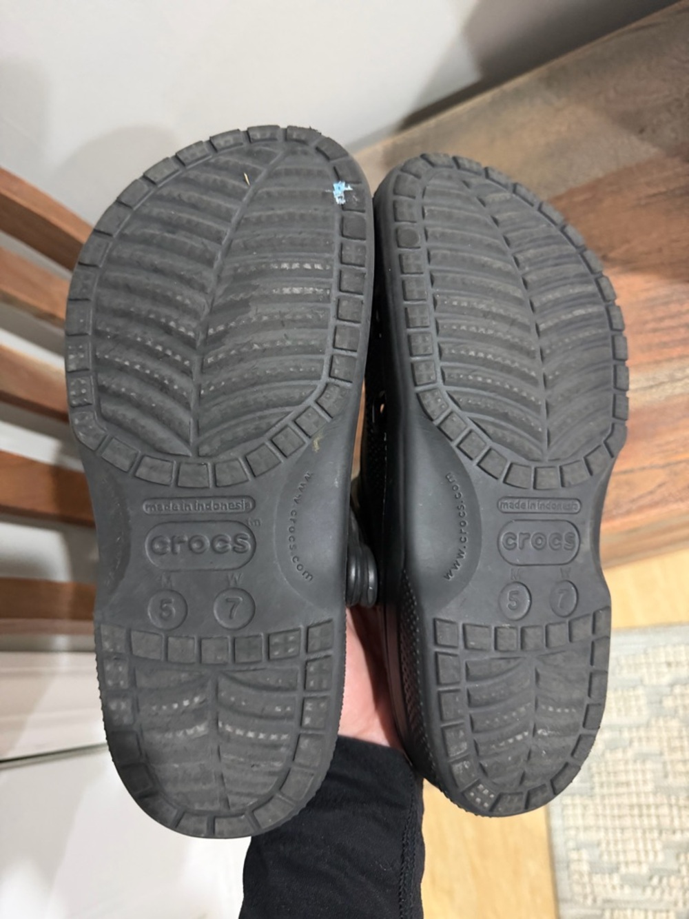CROCS Classic Clog in Black - Picture 4 of 5